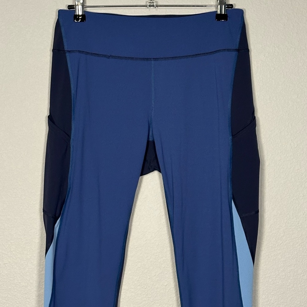 Outdoor Voices Tech Sweat 7/8 Zoom Leggings in Denim/Dark Sky/Morning Blue-Large - Picture 4 of 8